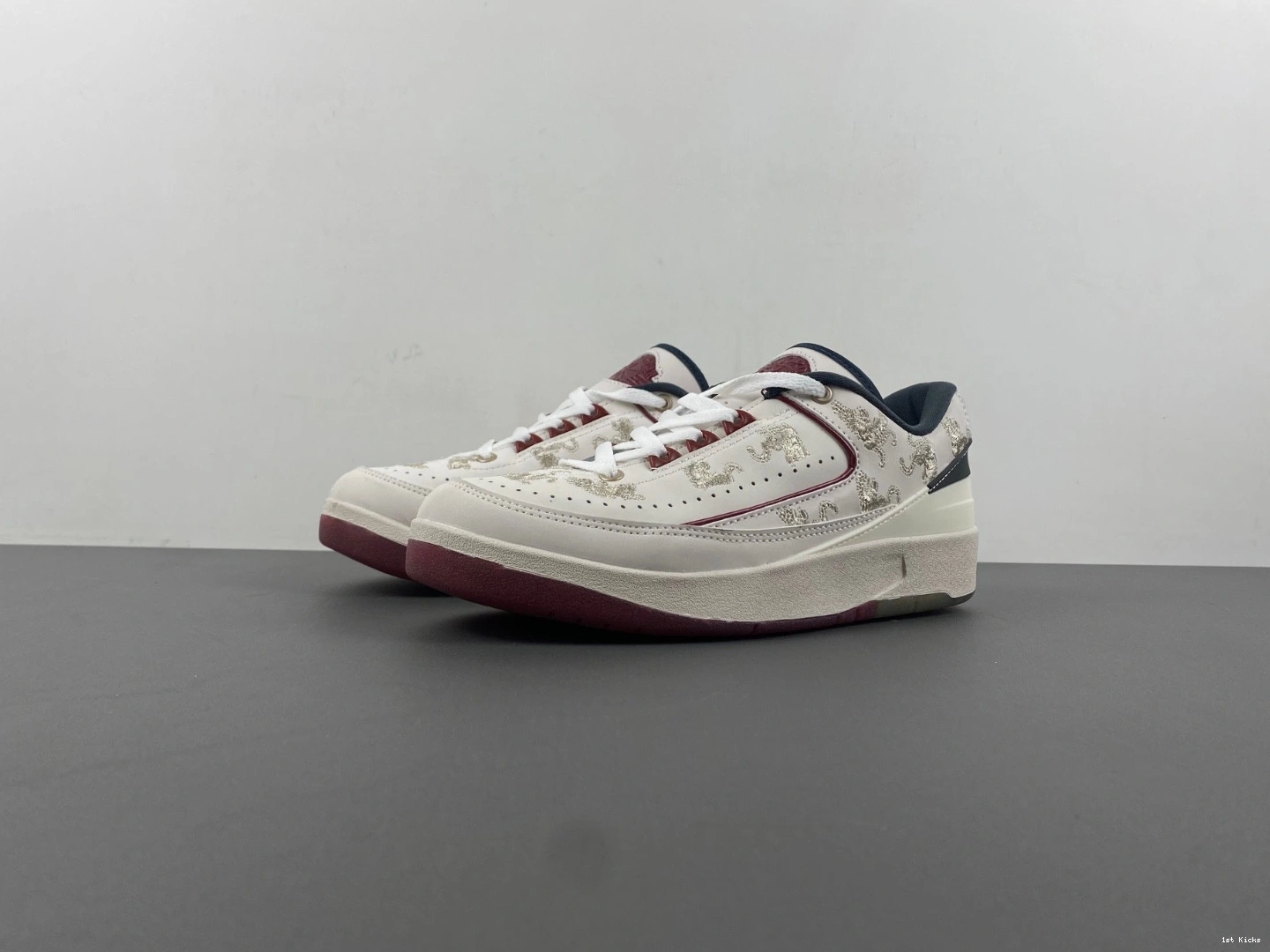 the Dragon Year Retro Men's - Low FJ3468-100 2 Jordan of 0512